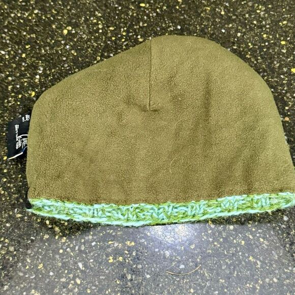 Everest Designs Wool Knit Toboggan. Kids 5-12 - Picture 8 of 13